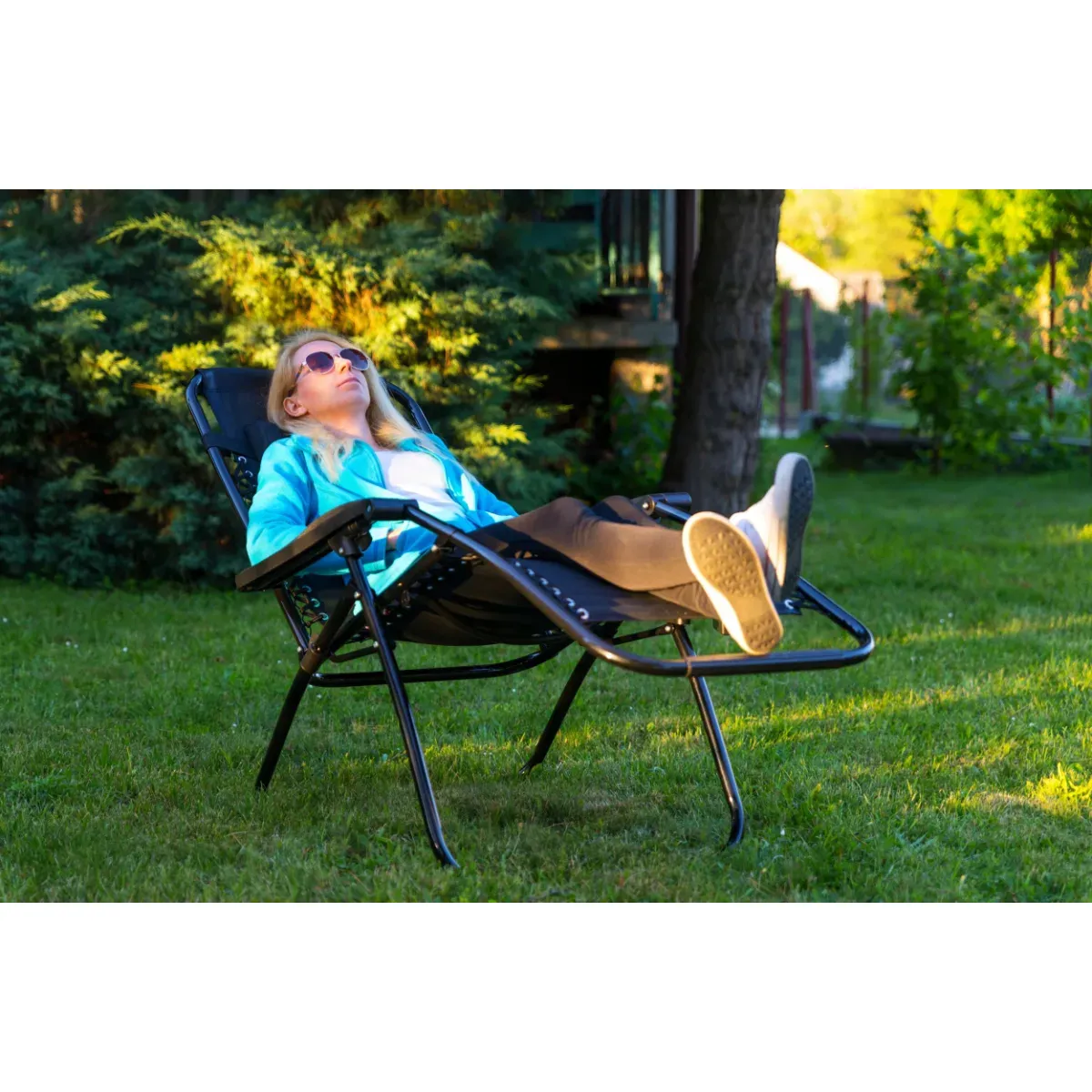 Rastislav Farkaš - Veľmi pohodlný, výborný materiál, jednoduchý na údržbu a odolný! Stojí za tieto peniaze.