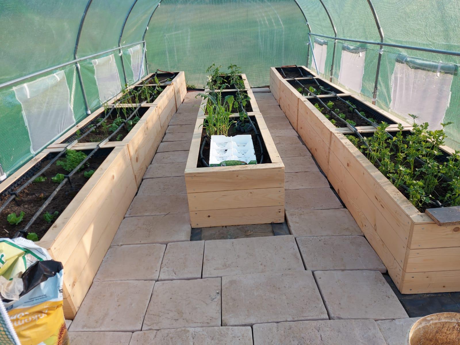 Marek Polčák - Kúpil som 3 x 6 m a som veľmi spokojný. Kvalitný fóliovník za naozaj výhodnú cenu. Všetkým by som odporučil nákup!