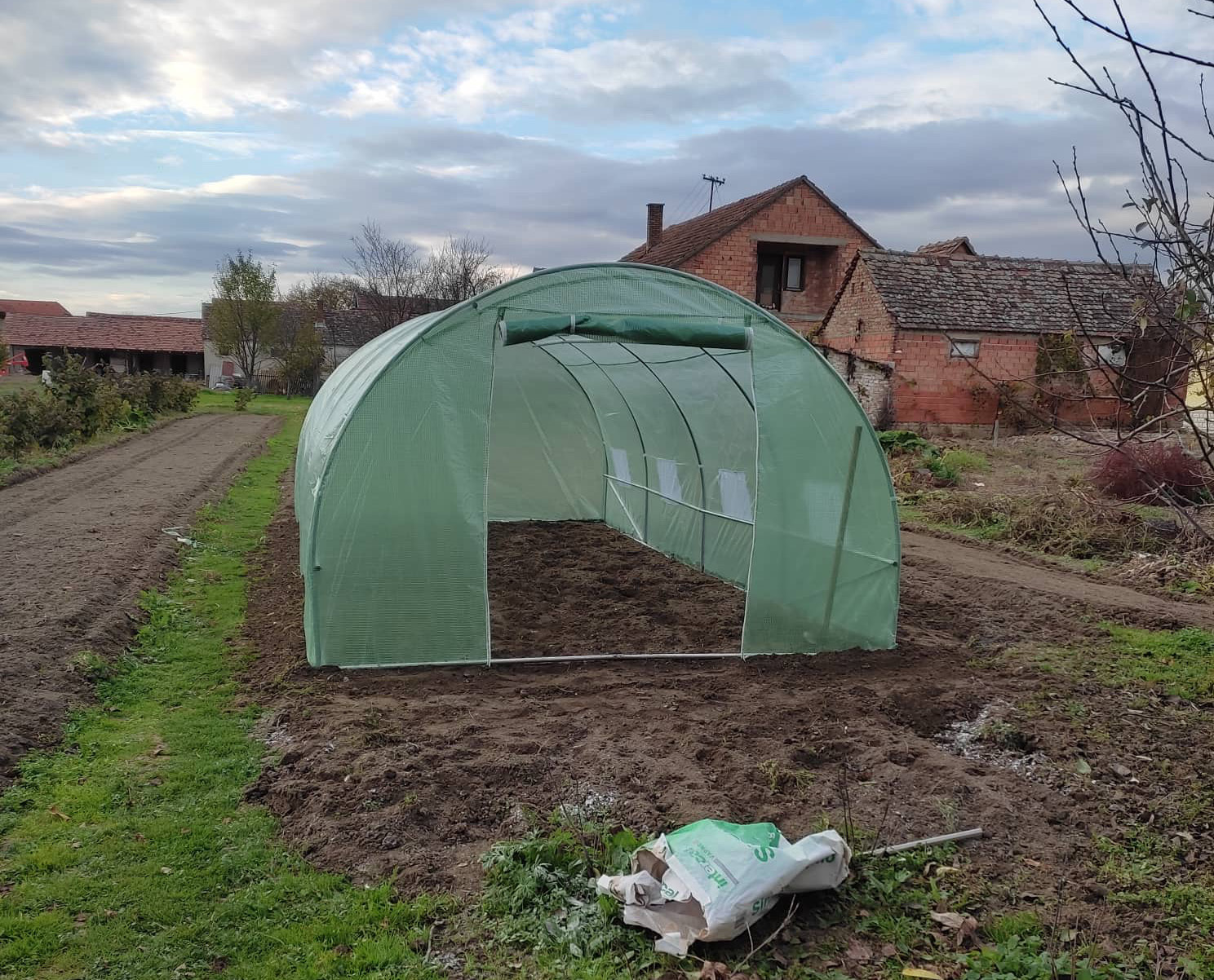 Dana Miháliková - Výborné! Všetko napísané sedí! Naozaj je kvalitný a som rada, že ho máme!